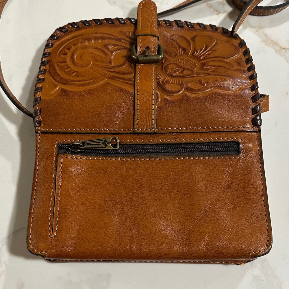 Patricia Nash Tooled Leather Crossbody Bag in Warm Brown - Picture 9 of 13